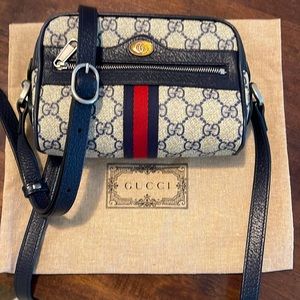 EUC! Authentic GUCCI GG Ophedia Crossbody Purse!!